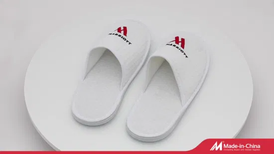 Hotel disponible de las zapatillas de la tela del paño de felpa del terciopelo del fabricante de China